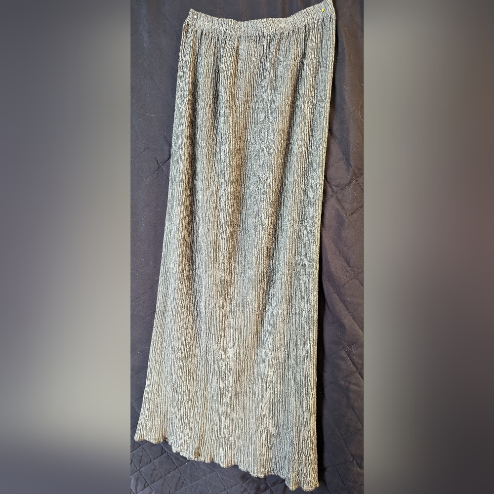 Ona crinkle skirt